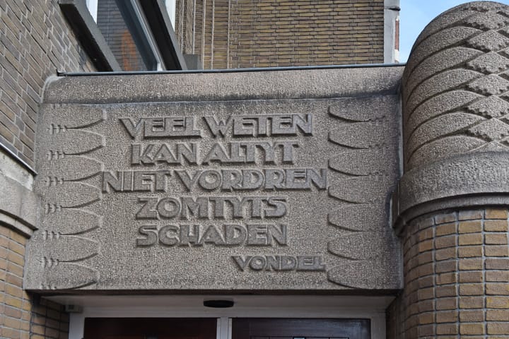 Photo 51 of Bilderdijkstraat 9-A