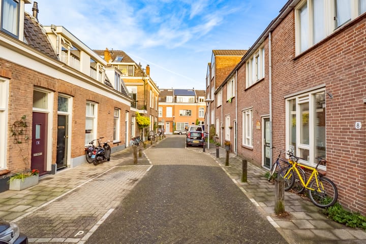 Foto 29 van Renstraat 5