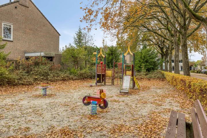 Foto 49 van Aanschot 110