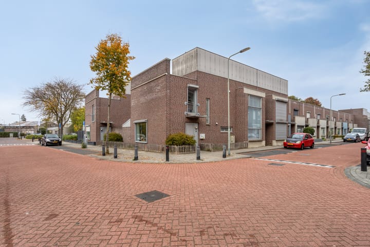 Photo 34 of Nassaustraat 1