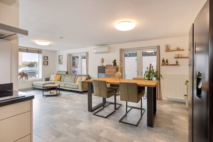 Photo 13 of Nassaustraat 1