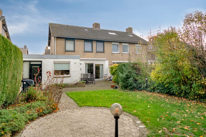 Foto 27 van Limborghstraat 10