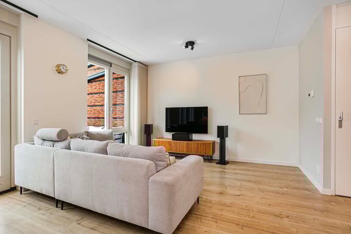 Foto 9 van Remus 186