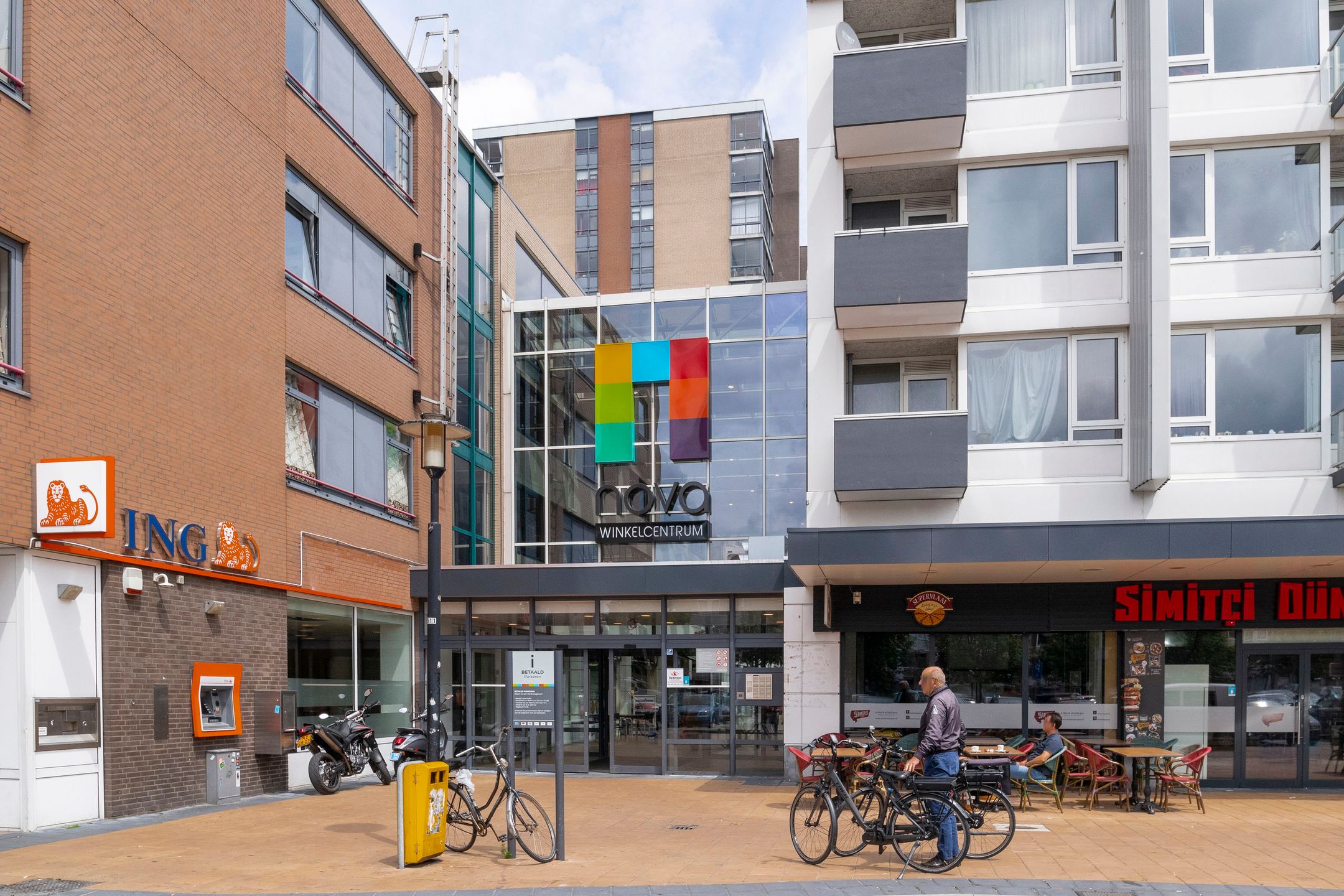 Photo 30 of Van Bijnkershoeklaan 381