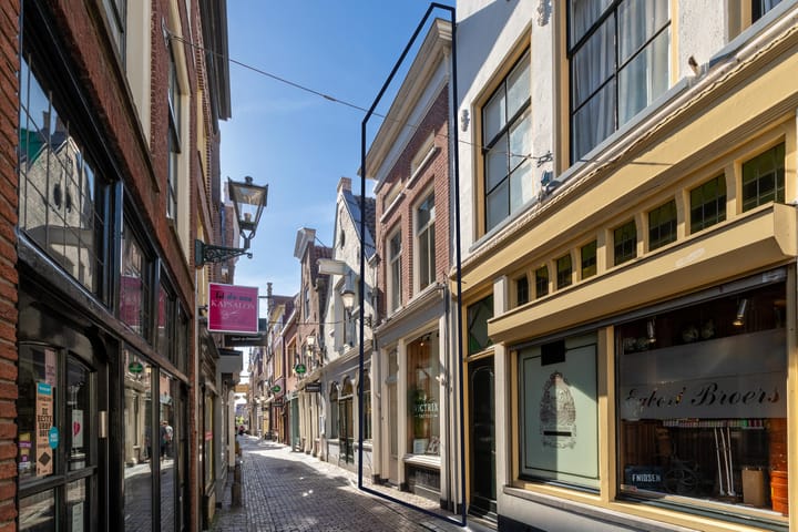 Fnidsen 111, Alkmaar