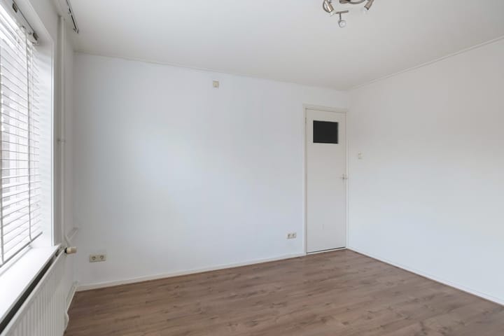 Photo 12 of Anthonie van Dijckstraat 1