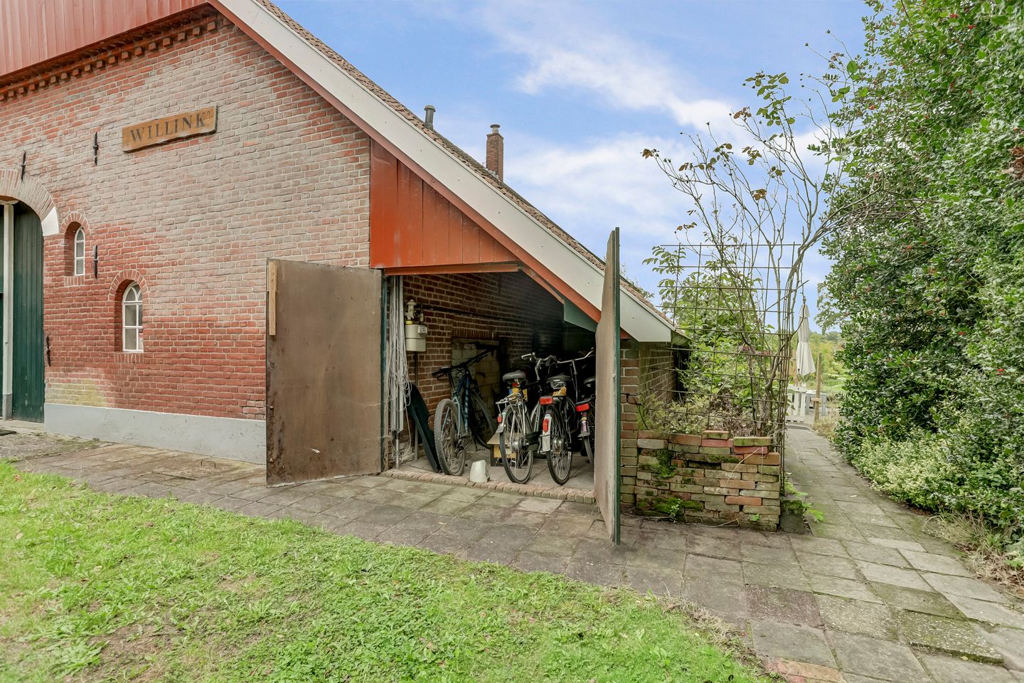 Foto 40 van Lemmenesweg 2