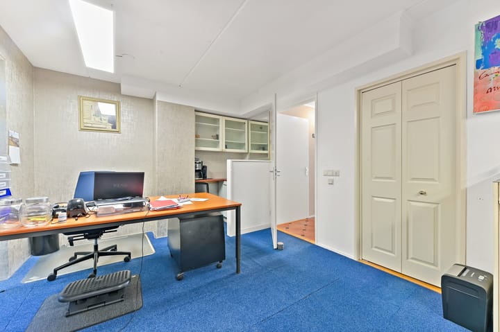 Photo 24 of Raad van Europalaan 43