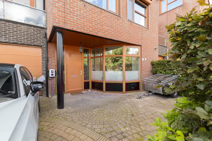 Photo 8 of Marga Klompéland 13