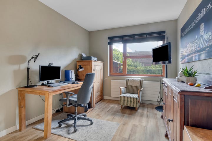 Photo 21 of Marga Klompéland 13