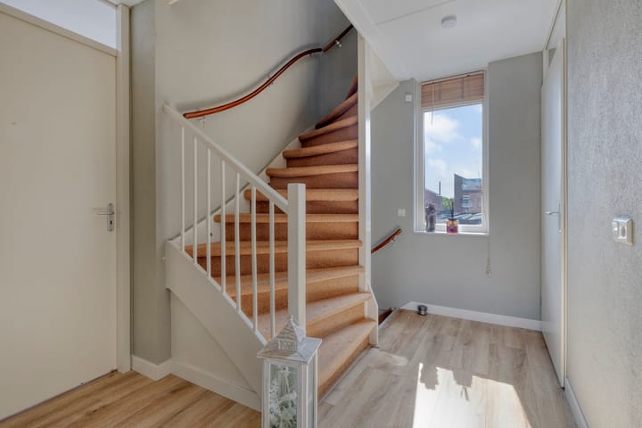 Photo 36 of Marga Klompéland 13