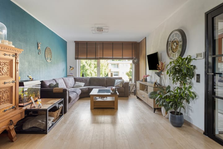 Photo 9 of Leliestraat 12