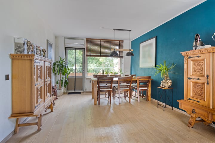 Photo 11 of Leliestraat 12