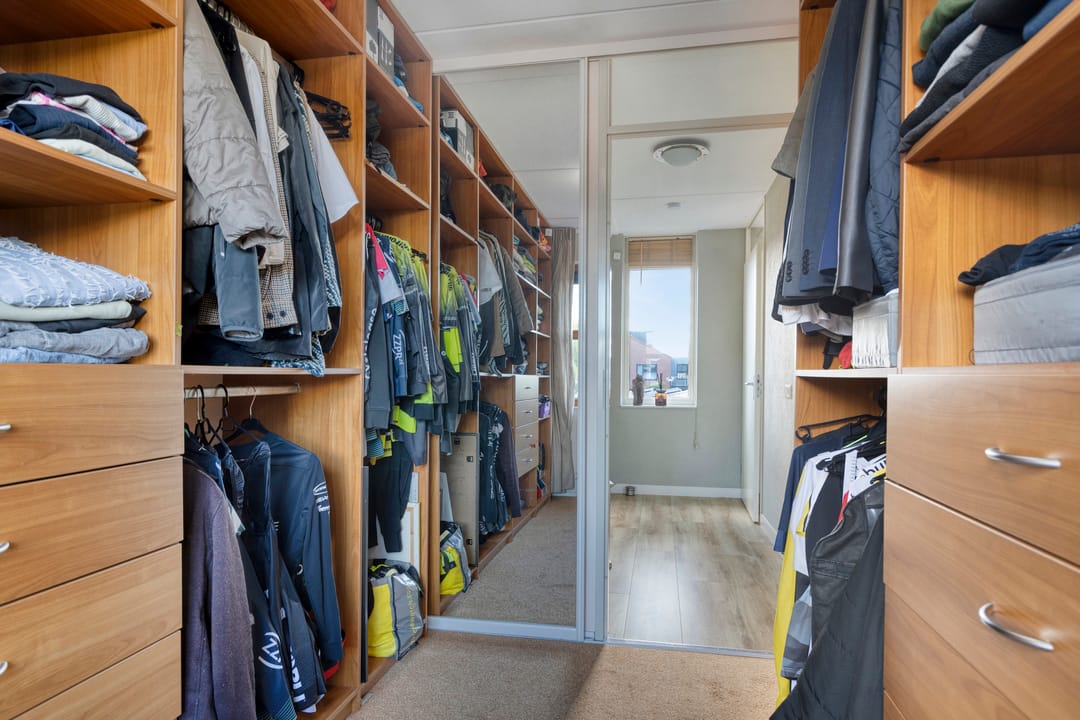 Photo 32 of Marga Klompéland 13