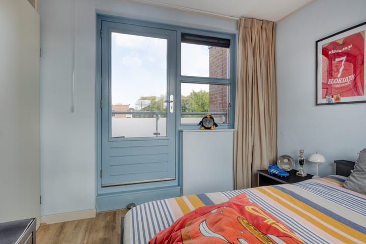 Photo 34 of Marga Klompéland 13