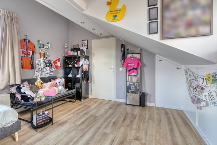 Photo 39 of Marga Klompéland 13