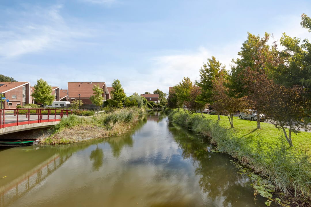 Photo 46 of Marga Klompéland 13