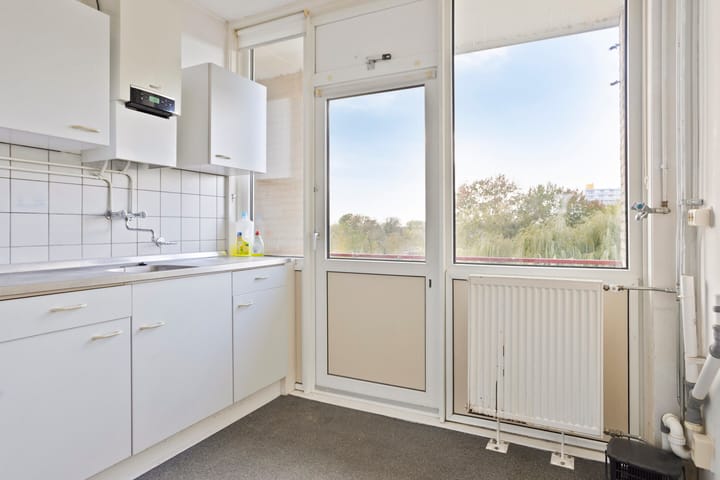 Photo 9 of Schaepmanstraat 175