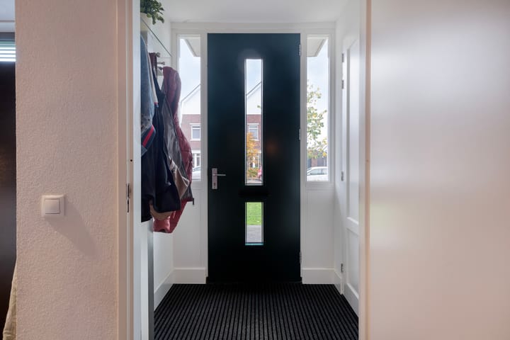 Photo 8 of Veenendaalstraat 151