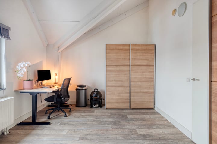 Photo 37 of Veenendaalstraat 151