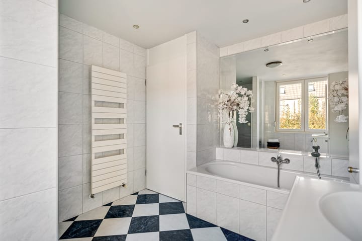 Foto 19 van Heuvel 83