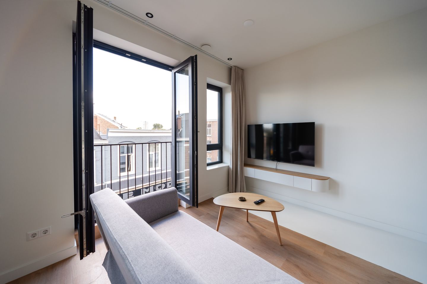 Photo 4 of Vroomstraat 16-C