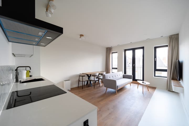 Photo 2 of Vroomstraat 16-C