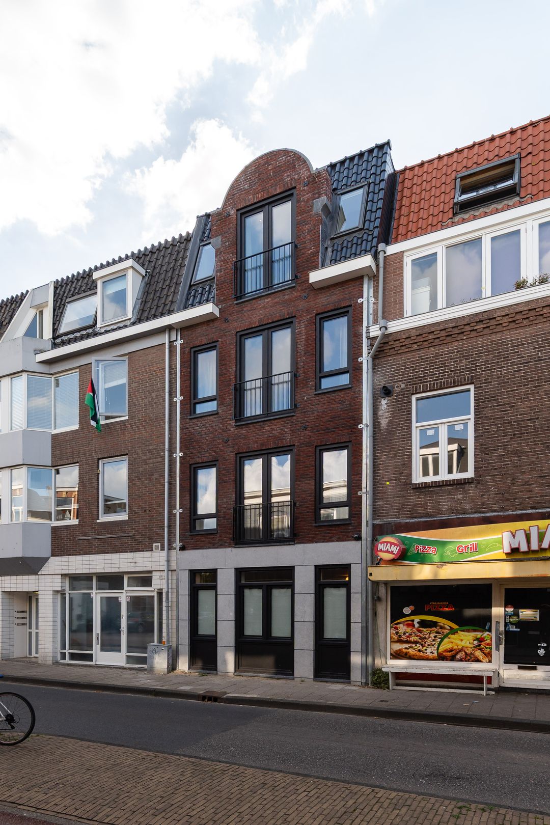 Photo 11 of Vroomstraat 16-C