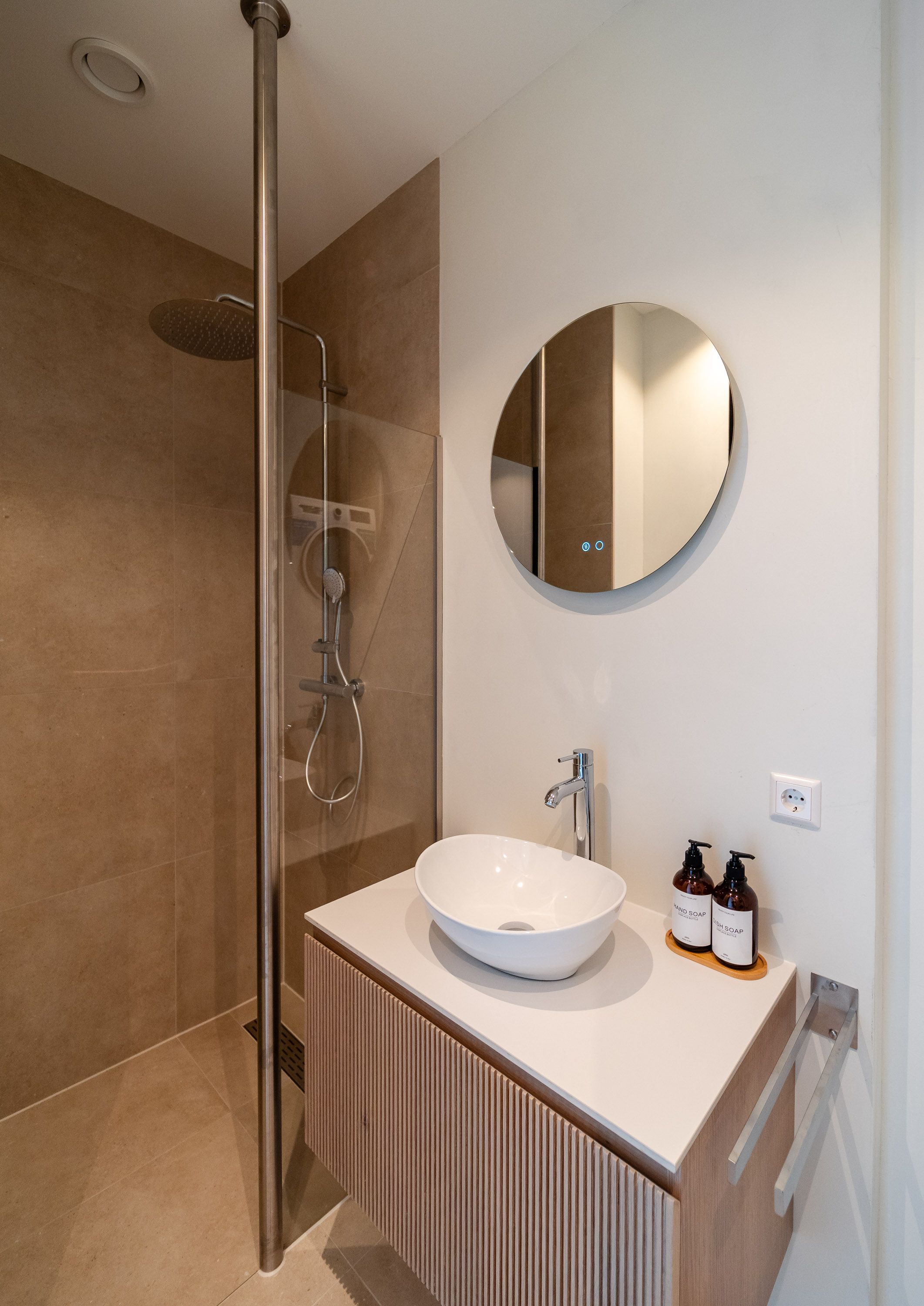 Photo 9 of Vroomstraat 16-C