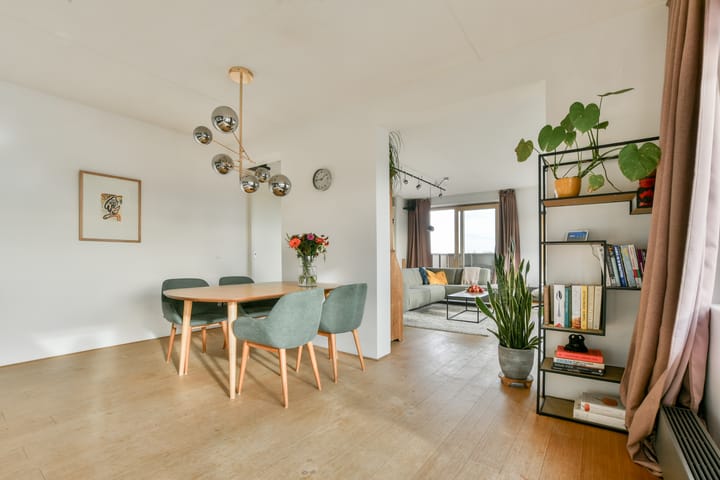 Photo 13 of Carolina MacGillavrylaan 123