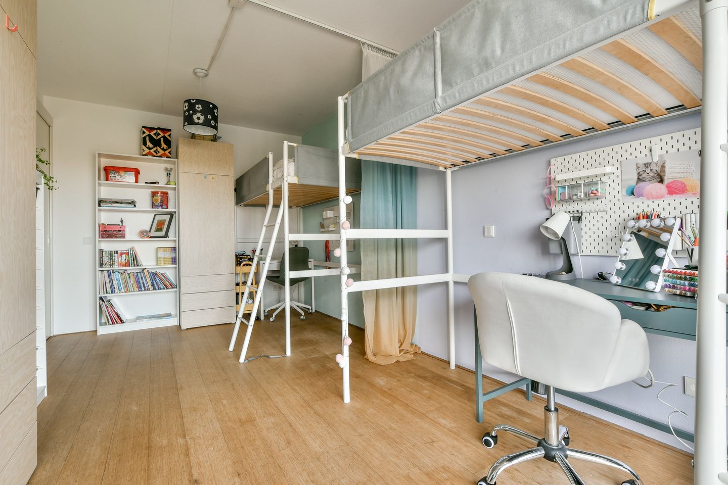 Foto 20 van Carolina MacGillavrylaan 123