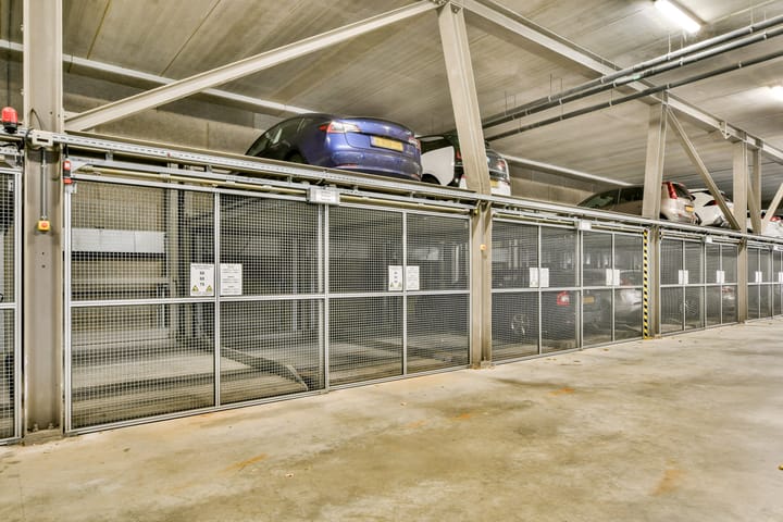 Photo 23 of Carolina MacGillavrylaan 123