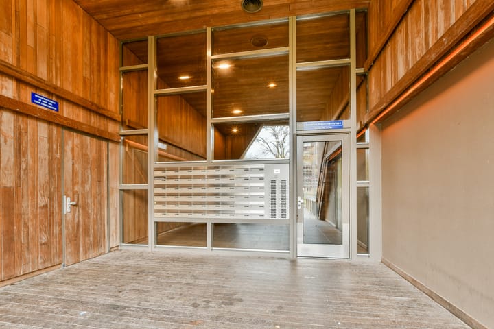 Photo 24 of Carolina MacGillavrylaan 123