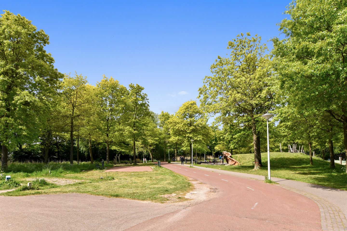 Foto 29 van Carolina MacGillavrylaan 123