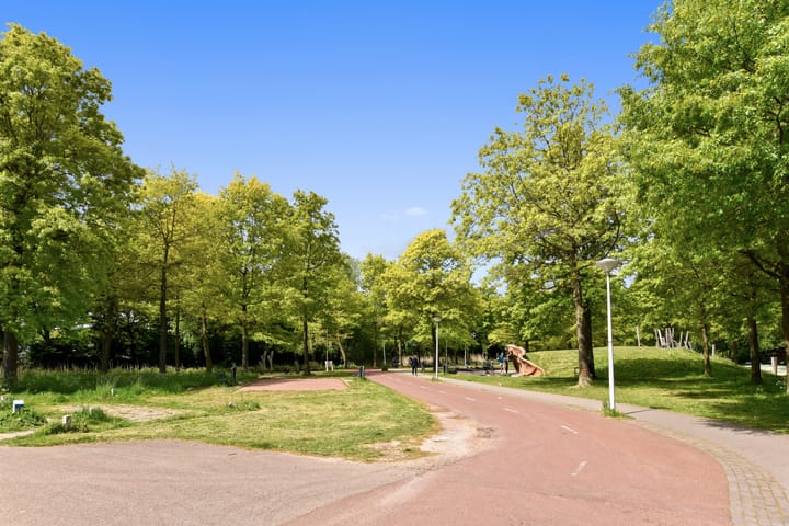 Photo 29 of Carolina MacGillavrylaan 123