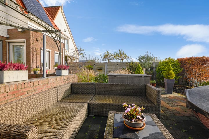 Photo 46 of van Beekstraat 162