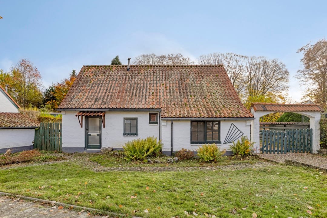 Photo 2 of Madoerastraat 7