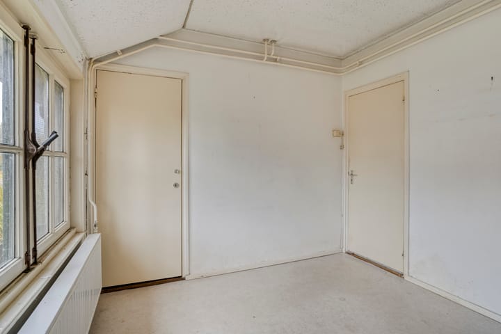 Foto 12 van Madoerastraat 7