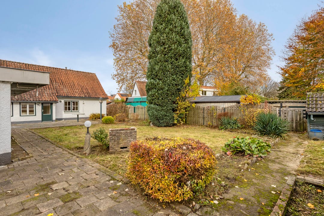 Photo 23 of Madoerastraat 7