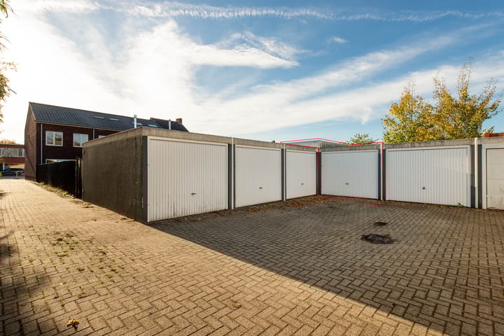 Photo 41 of Grensstraat 29