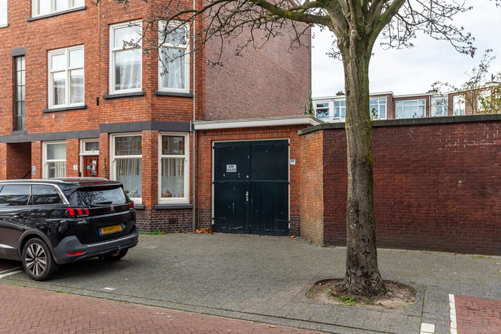 Photo 2 of Hoog Buurlostraat 49