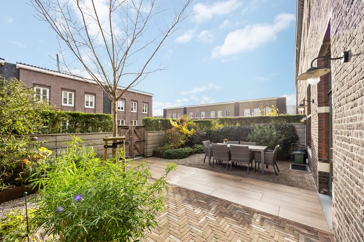 Foto 42 van Carmelitessenstraat 30