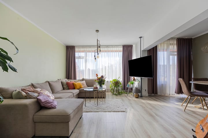 Foto 2 van Nieuwenoord 152