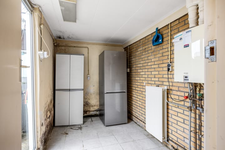 Photo 15 of Leliestraat 25