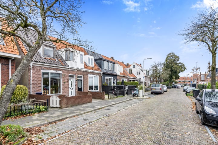 Photo 29 of Leliestraat 25