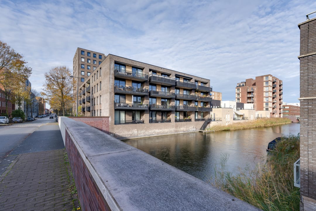 Photo 23 of Emmy Andriessestraat 379