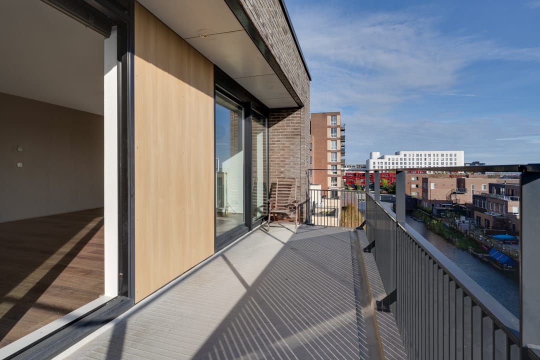 Photo 28 of Emmy Andriessestraat 379