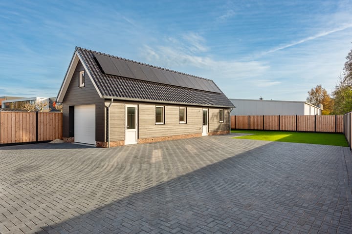 Photo 3 of Zuiderzeestraatweg 239-A