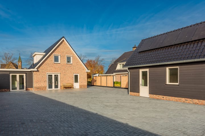 Photo 2 of Zuiderzeestraatweg 239-A