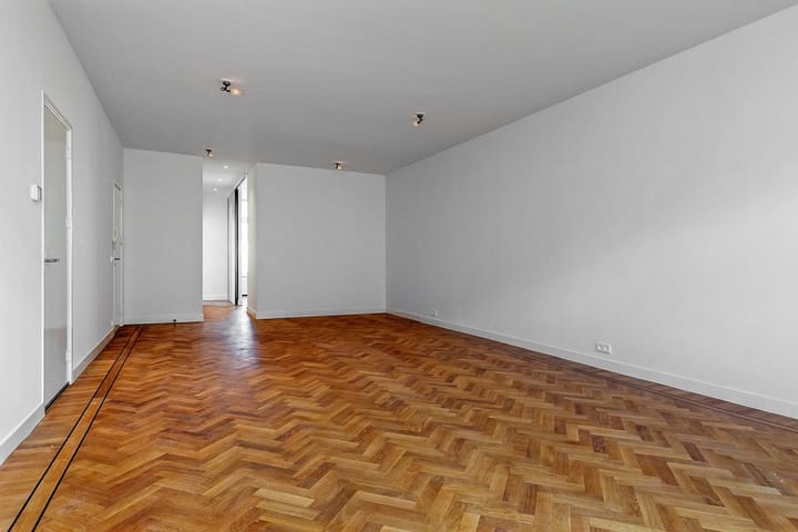 Photo 9 of Jan Luijkenstraat 70-C